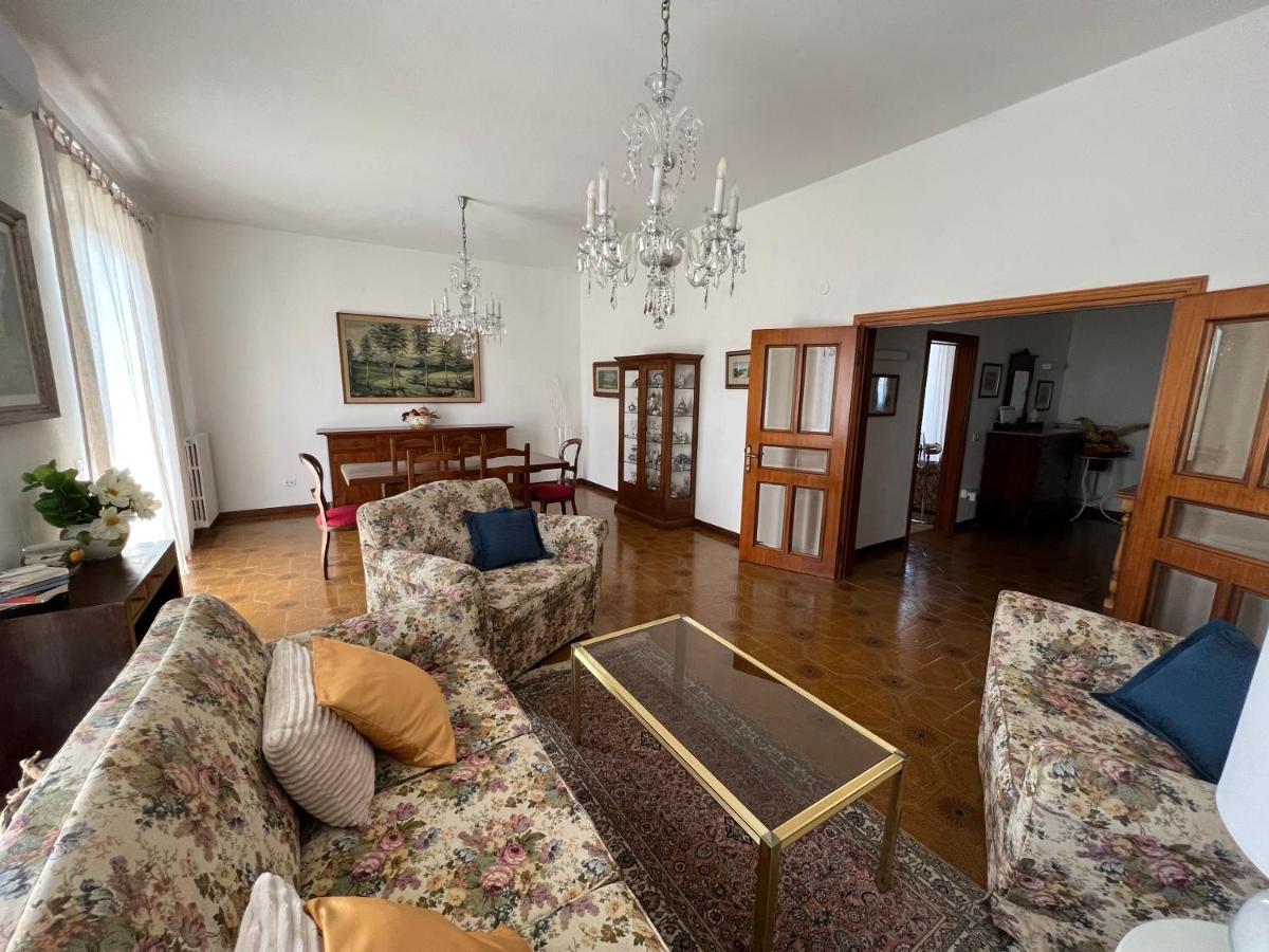 Casa Vanni Vada Eksteriør billede
